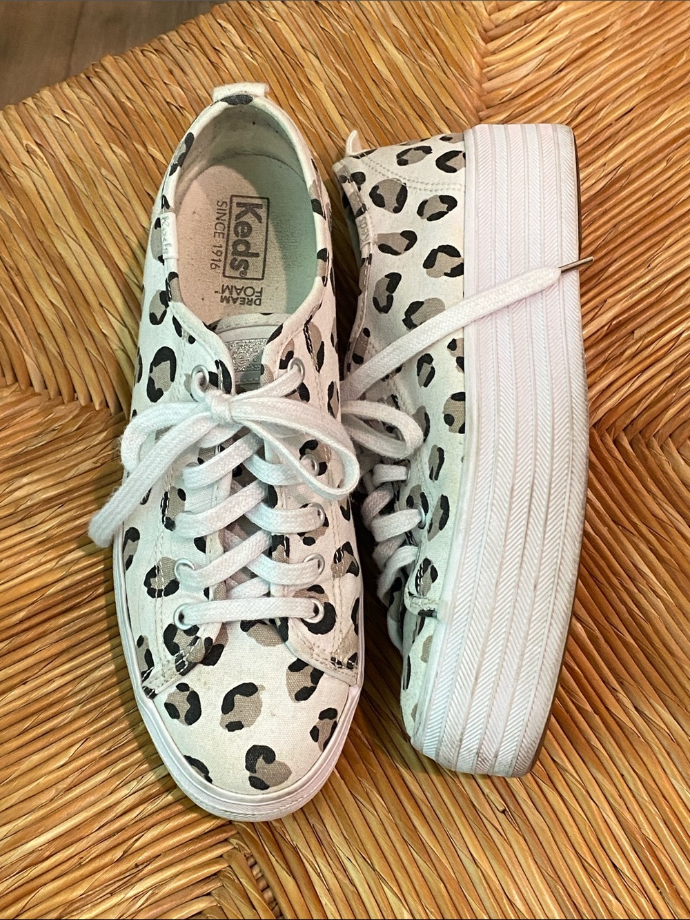 Keds White Canvas Platform Dream Foam Sneakers Leopard Print Sz 8